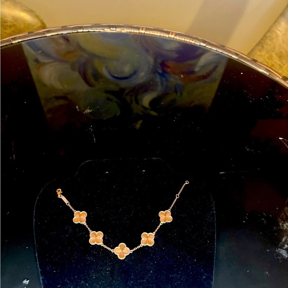 Titanium Gold Clover sparkling Gold Colored Bracelet - Picture 9 of 13